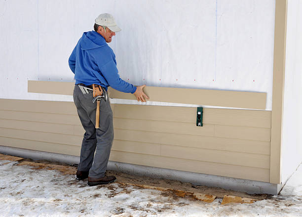 Best Composite Siding  in Iola, KS